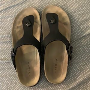EUC Serra Footbed Sandals